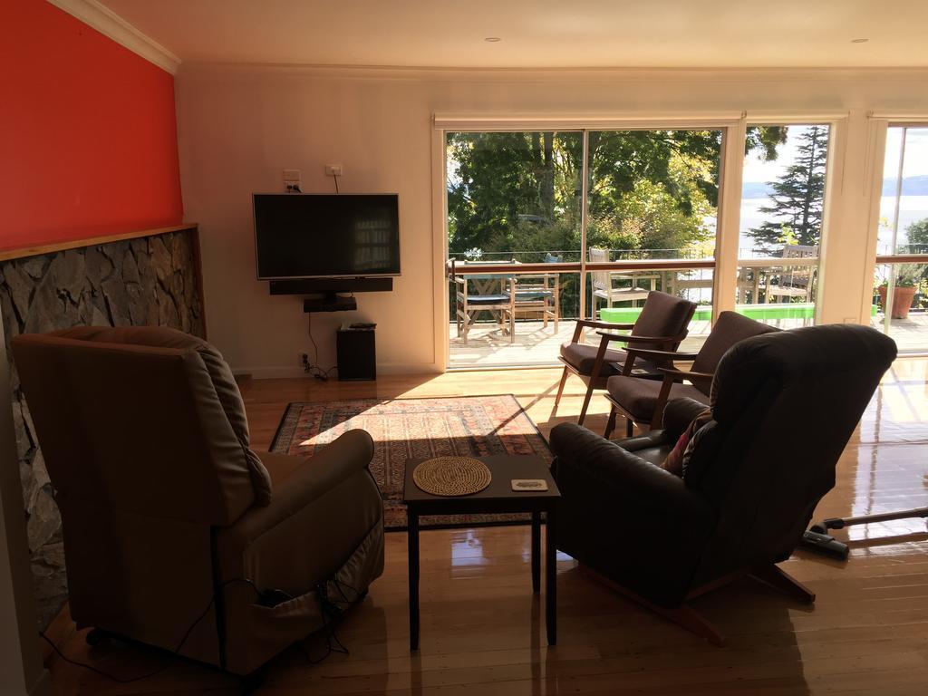 Lakeview Holiday Home Rotorua Exterior photo